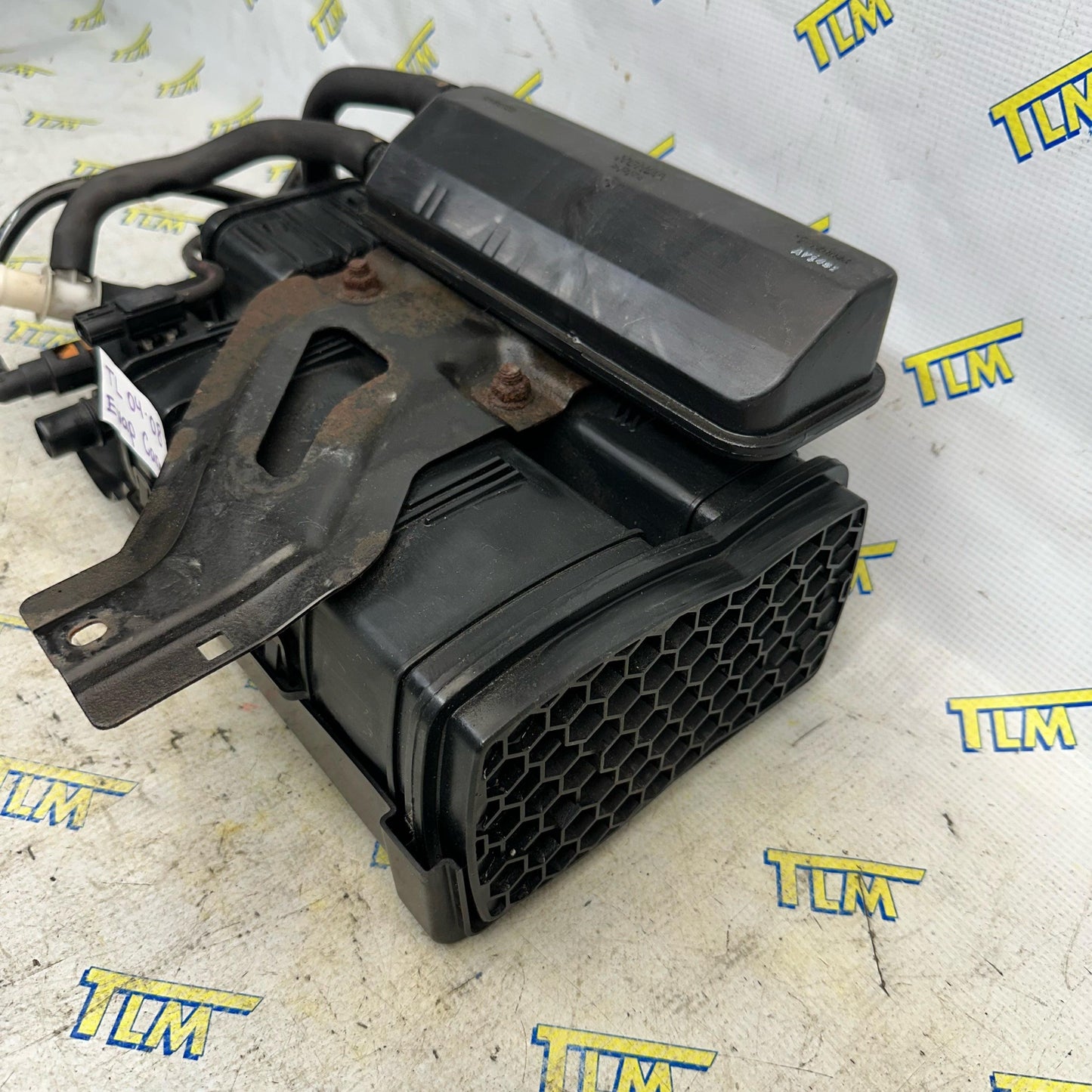 04-08 Acura TL EVAP Canister Fuel Vapor Charcoal 2004 05 06 07 08 OEM