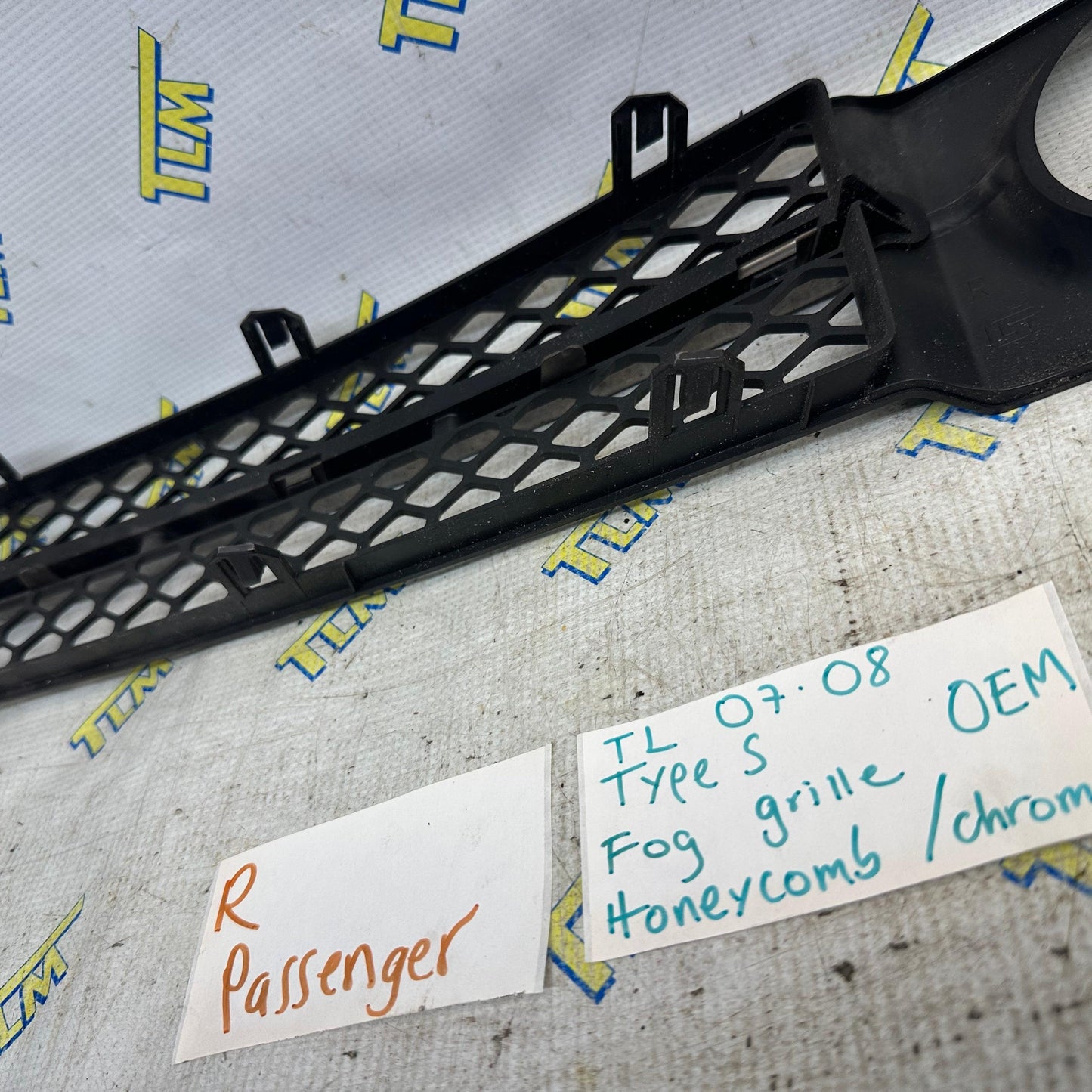 07 08 Acura TL *TYPE S* Front Fog Grille Trim Cover Bezel RIGHT PASSENGER OEM
