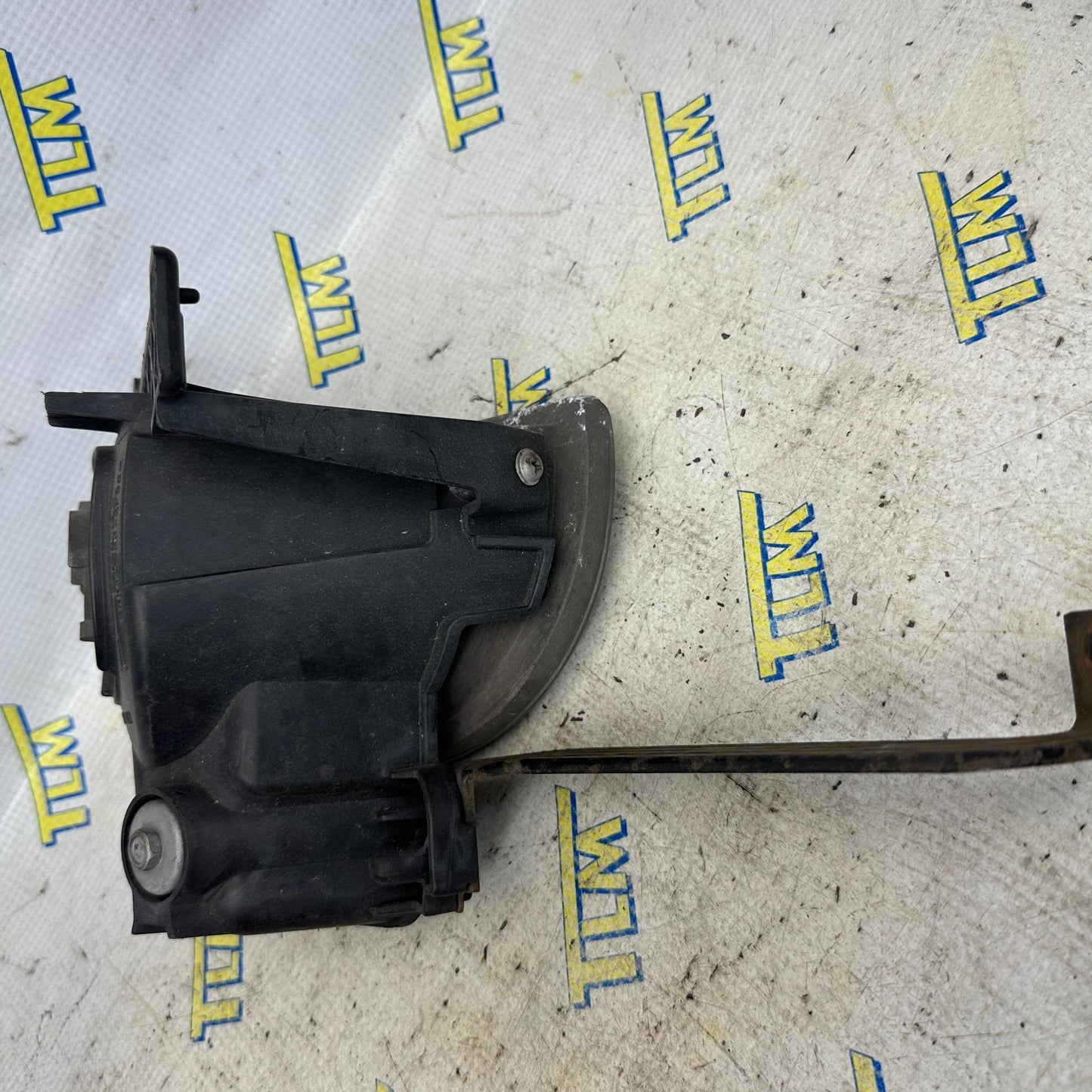 09-11 Acura TL Fog Light w Metal Bracket DRIVER LEFT 2009 2010 2011 10 OEM