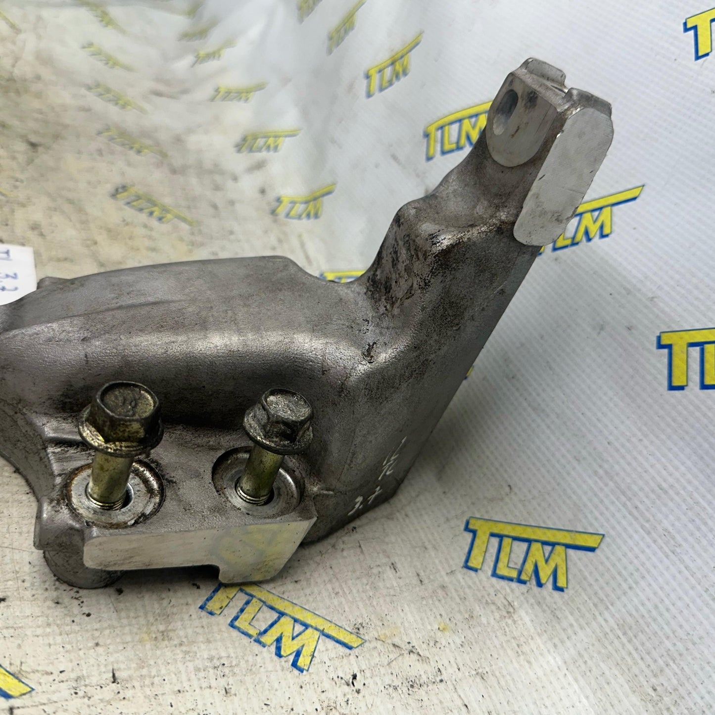 09-14 Acura TL Rear Engine Motor Mount Bracket 3.7 Automatic 2010 2011 2012 2013 2014 OEM