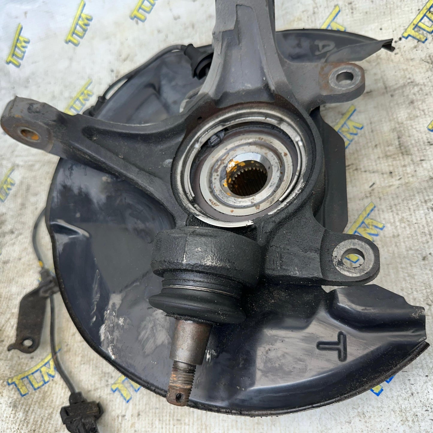 09-14 Acura TSX FRONT Knuckle Spindle DRIVER LEFT 2009 2010 2011 2012 2013 2014 Automatic Sedan Wagon OEM