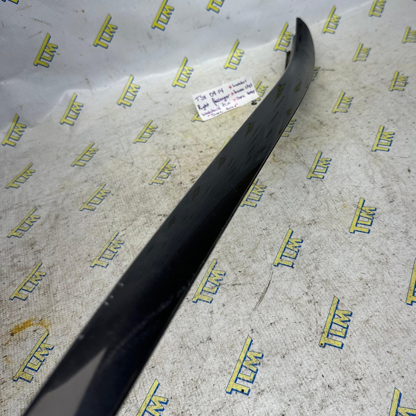 09-14 Acura TSX Windshield Trim PASSENGER RIGHT 2010 2011 2012 2013 *dark gray* OEM