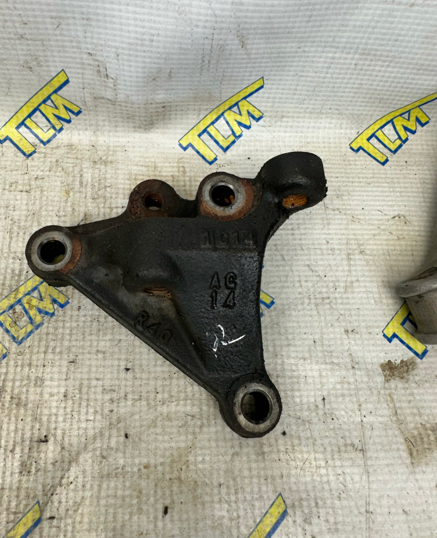 09-14 Acura TSX Engine *2.4* Bracket Passenger Right Motor Mount 10 11 12 13 OEM