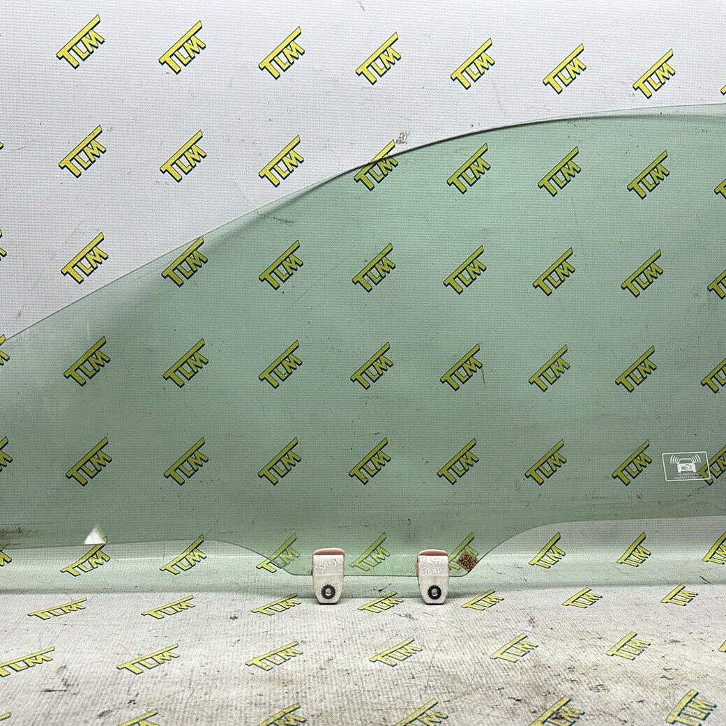 04 05 Acura TSX Door Window Glass FRONT PASSENGER RIGHT 2004 2005 OEM