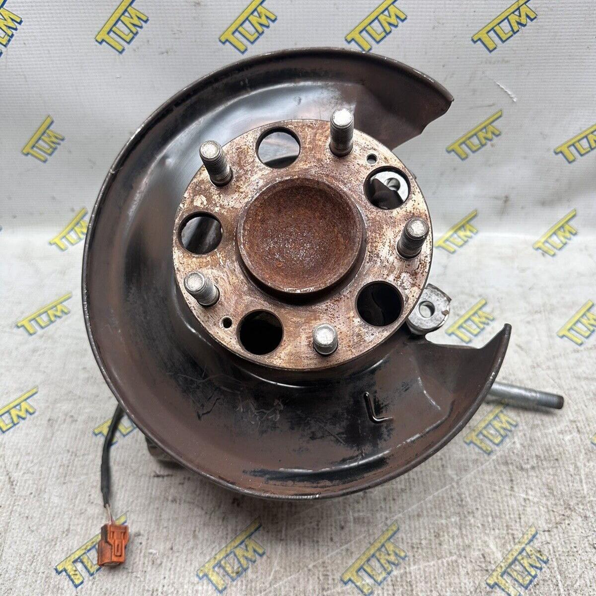 04-08 Acura TSX REAR DRIVER *with HUB* Knuckle Spindle LEFT 04 05 06 07 08 OEM