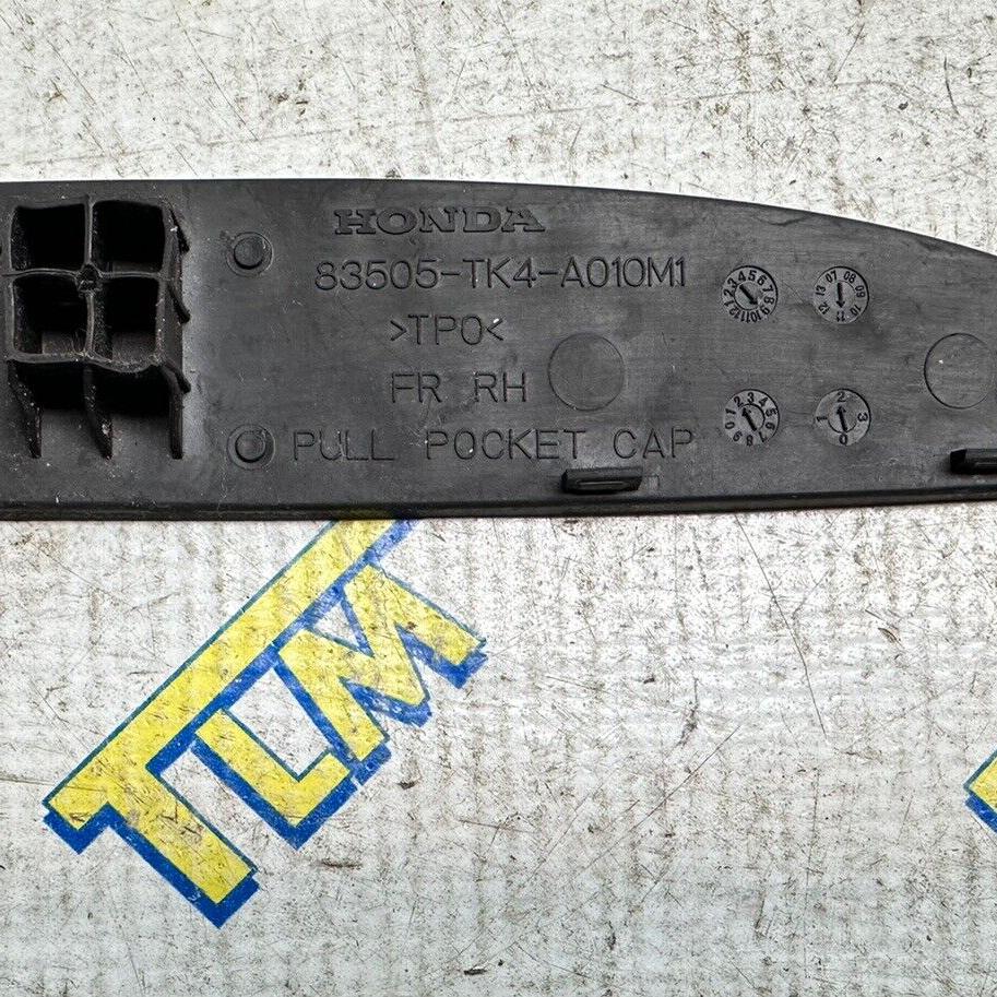 09-14 Acura TL FRONT Door Handle Screw Cover Rubber 2010 2011 2012 2013 2014 OEM