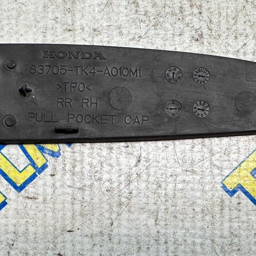 09-14 Acura TL REAR Door Handle Screw Cover Rubber 2010 2011 2012 2013 2014 OEM