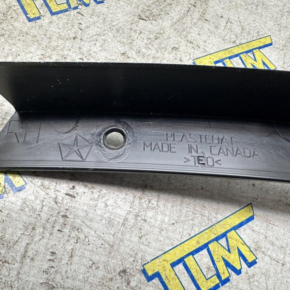 11-22 Jeep Grand Wheel Opening Molding 1MZ76RXFAC RIGHT 12 13 14 15 16 17 18 OEM