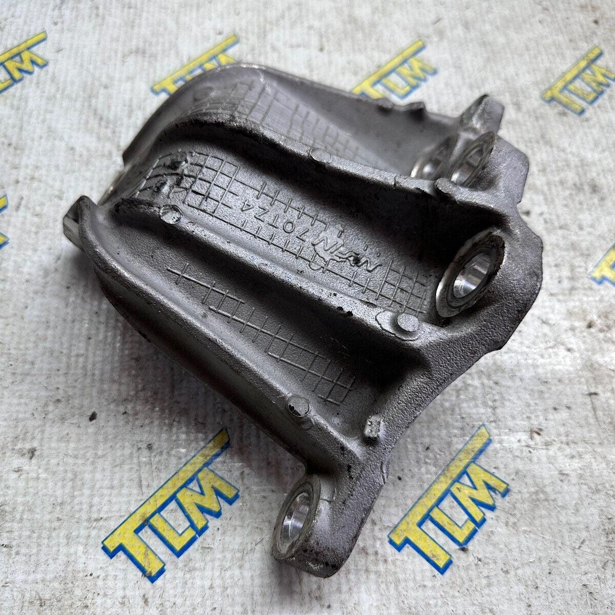 15-20 Acura TLX Transmission Mounting TZ4 Bracket Metal UPPER 2016 2017 2018 OEM