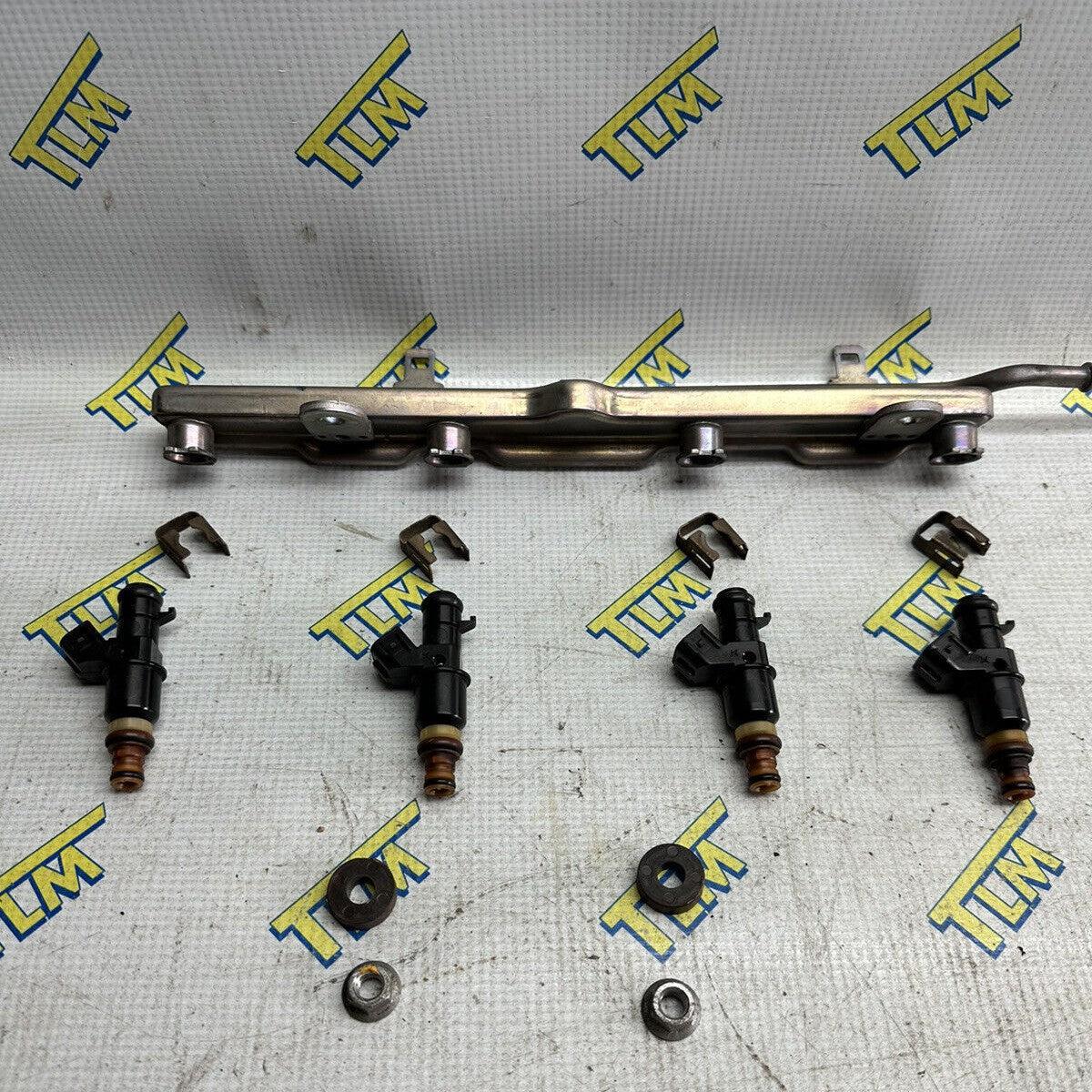 2006 Acura TSX Injectors And Fuel Rail 2.4 Engine K24A2 2004 2005 2007 2008 OEM