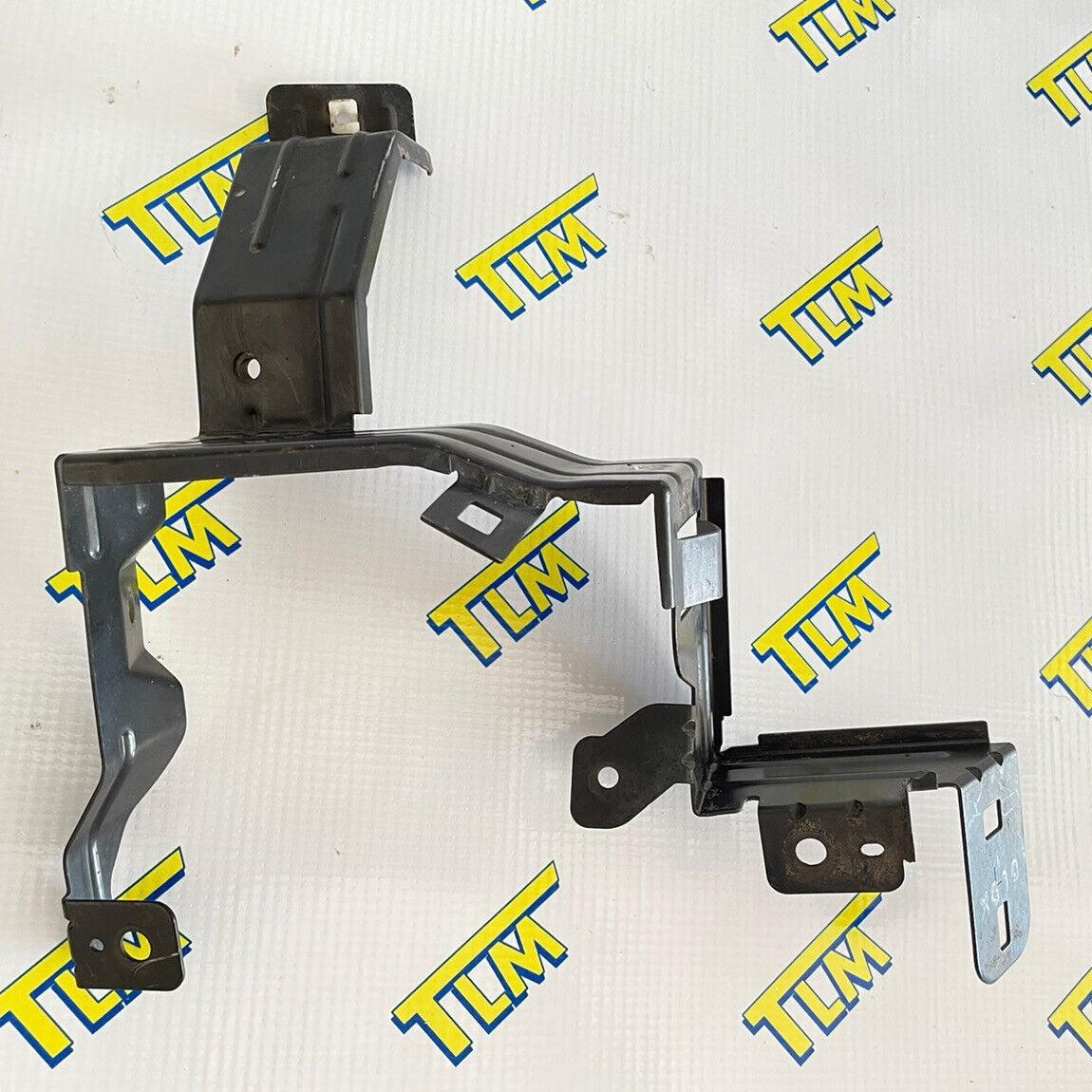 Acura RL Front Bumper Fog Light BRACKET DRIVER LEFT 2005 2006 2007 2008 OEM