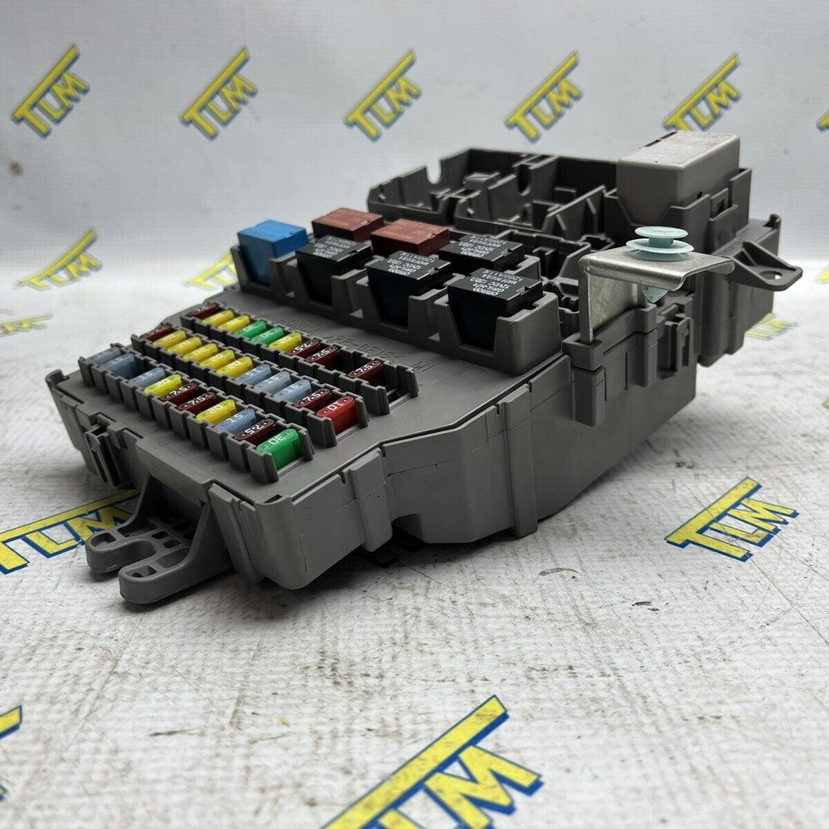 Acura TL 2005 Interior Fuse Box Automatic 05 Under Dash NON navigation OEM