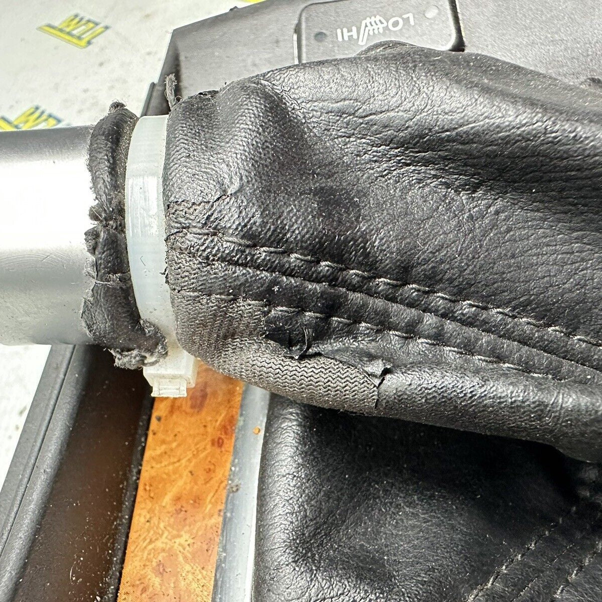 Acura TL Center Console Shifter Trim *MANUAL* Cubby Boot 2004 2005 2006 04 OEM