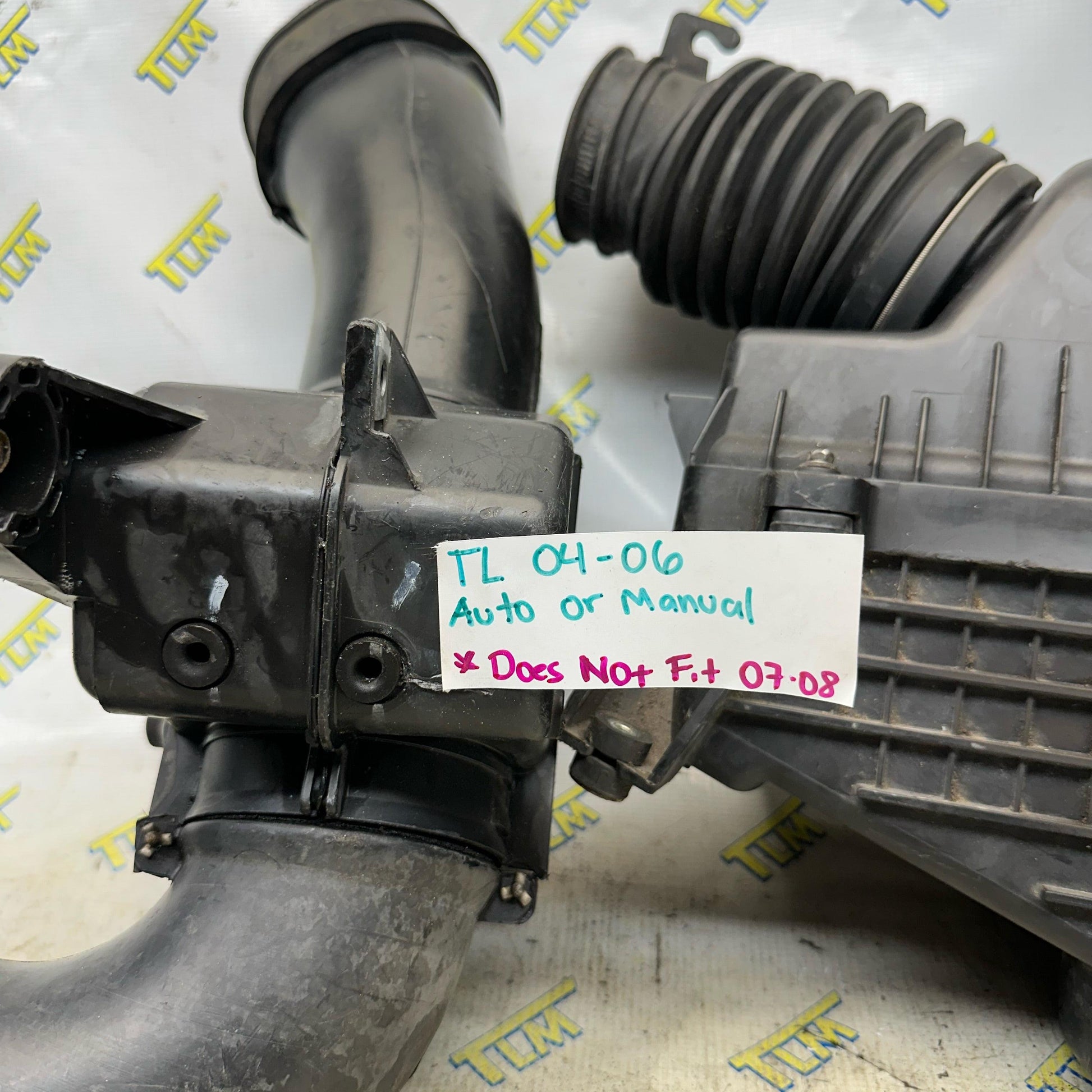 04 05 06 Acura TL Engine Air Intake Cleaner Filter Box Housing Hoses 2004 2005 2006 OEM