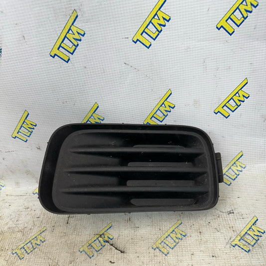 04 05 Acura TSX Bumper Fog Plastic Grille Cover 71107SEA DRIVER LEFT 2004 OEM