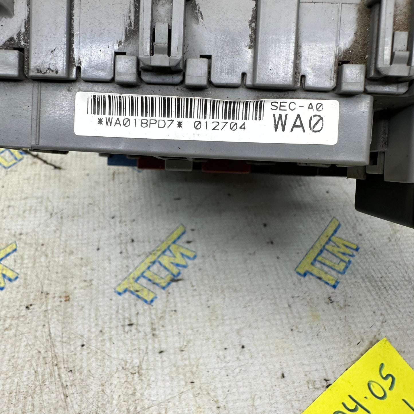 04 05 Acura TSX Interior Fuse Box MANUAL transmission 6 Speed 2.4 Under Dash OEM