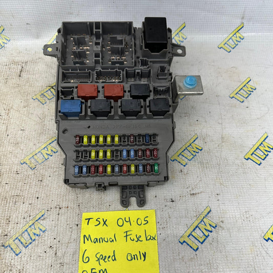 04 05 Acura TSX Interior Fuse Box MANUAL transmission 6 Speed 2.4 Under Dash OEM
