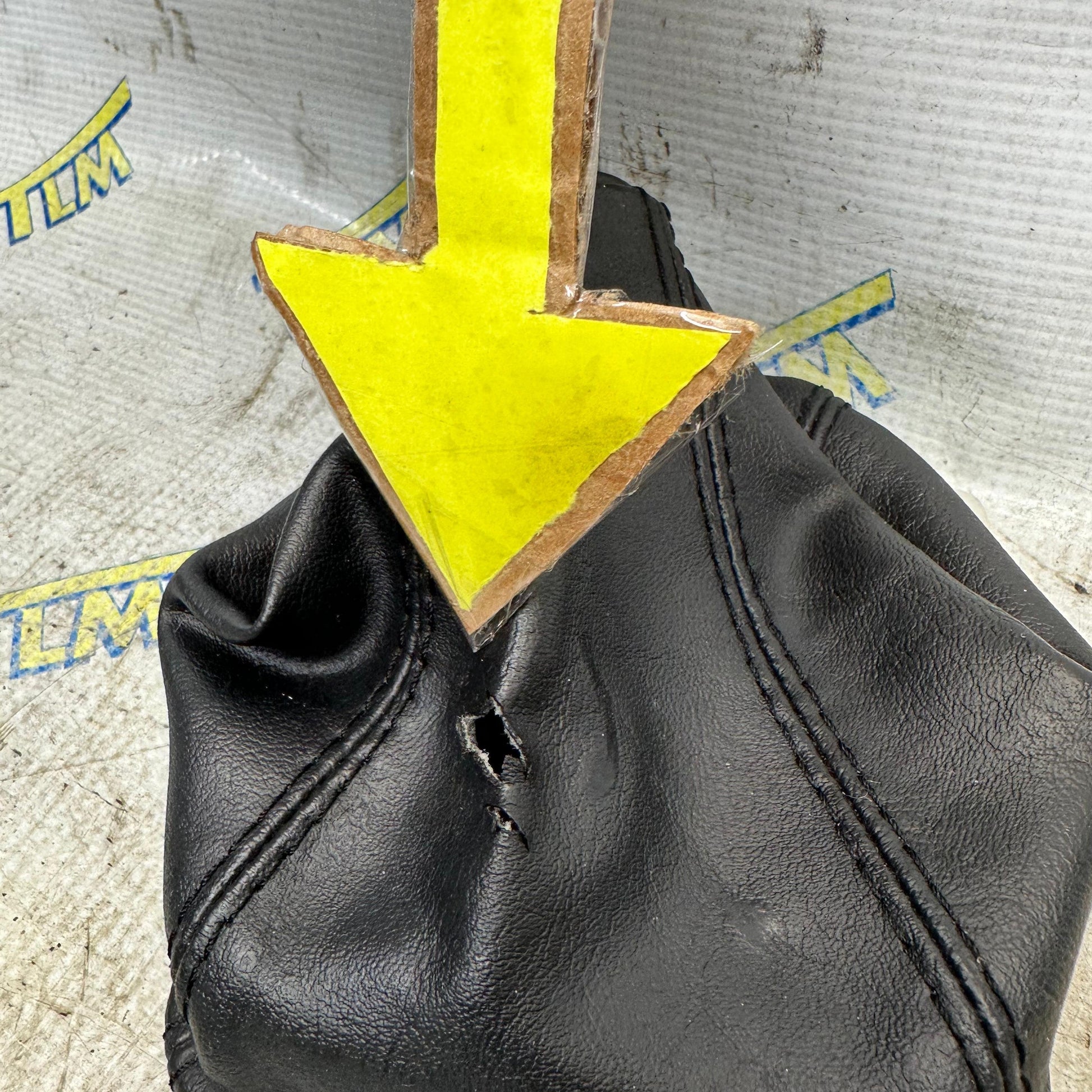 04-08 Acura TSX MANUAL Shifter Boot Leather 6 Speed *small HOLE* 05 06 07 OEM
