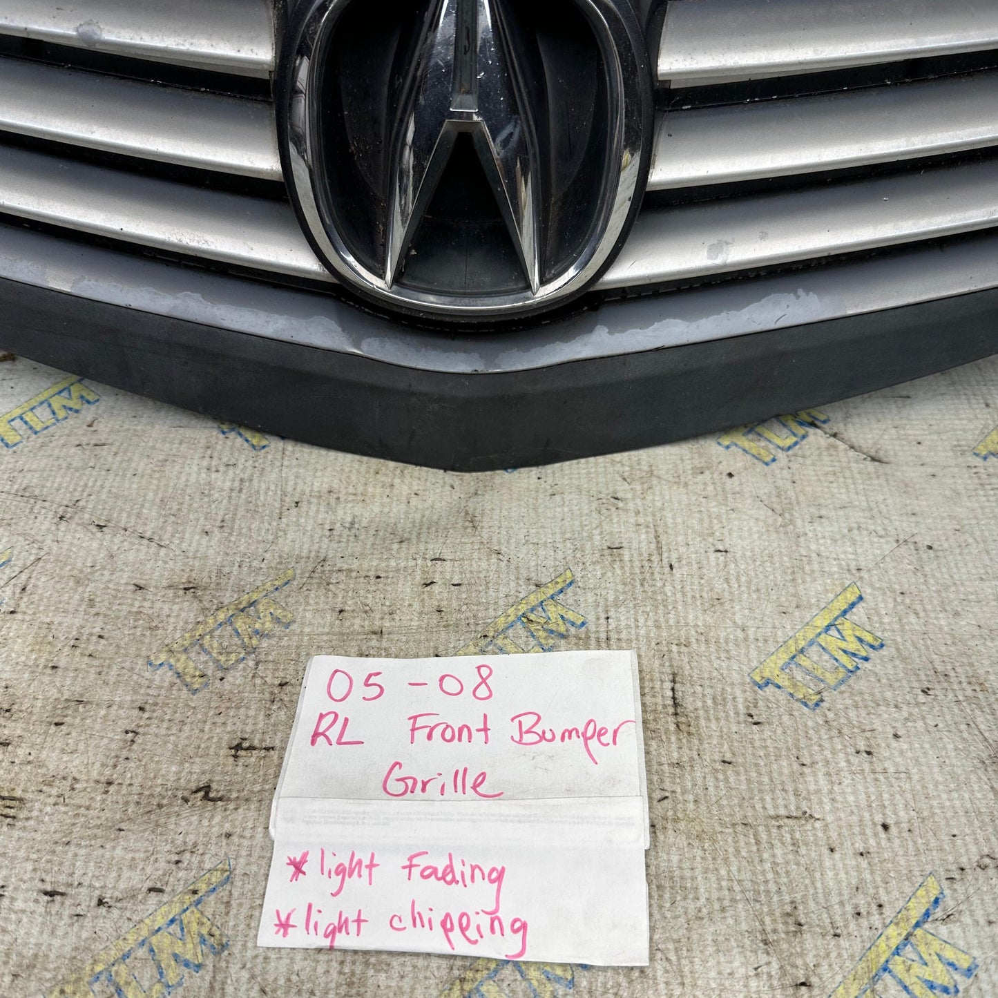 05-08 Acura RL Grill Front Bumper Center 2005 2006 2007 2008 Grille Black OEM
