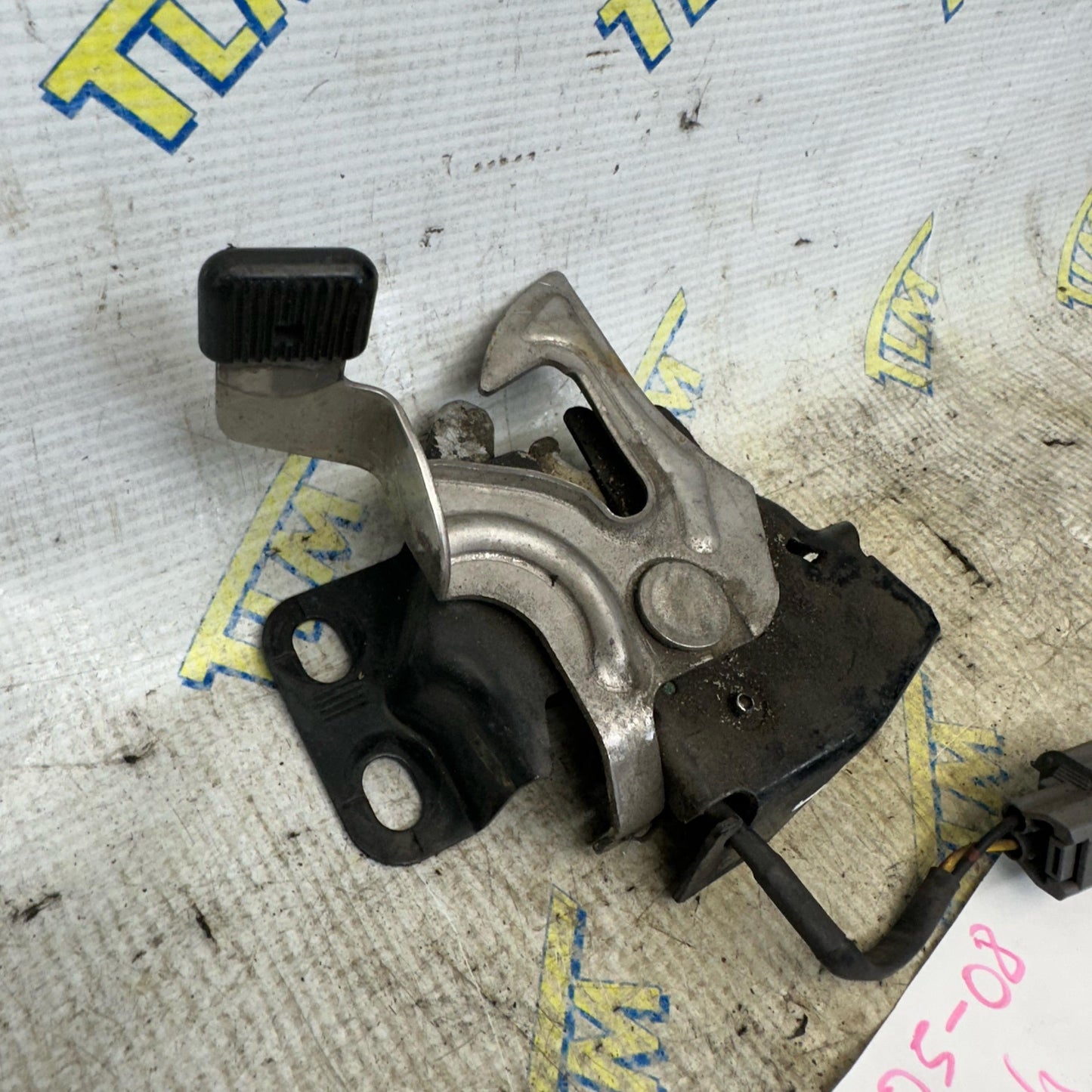 05-08 Acura RL Hood Latch Lock Actuator 2005 2006 2007 2008 05 06 07 OEM