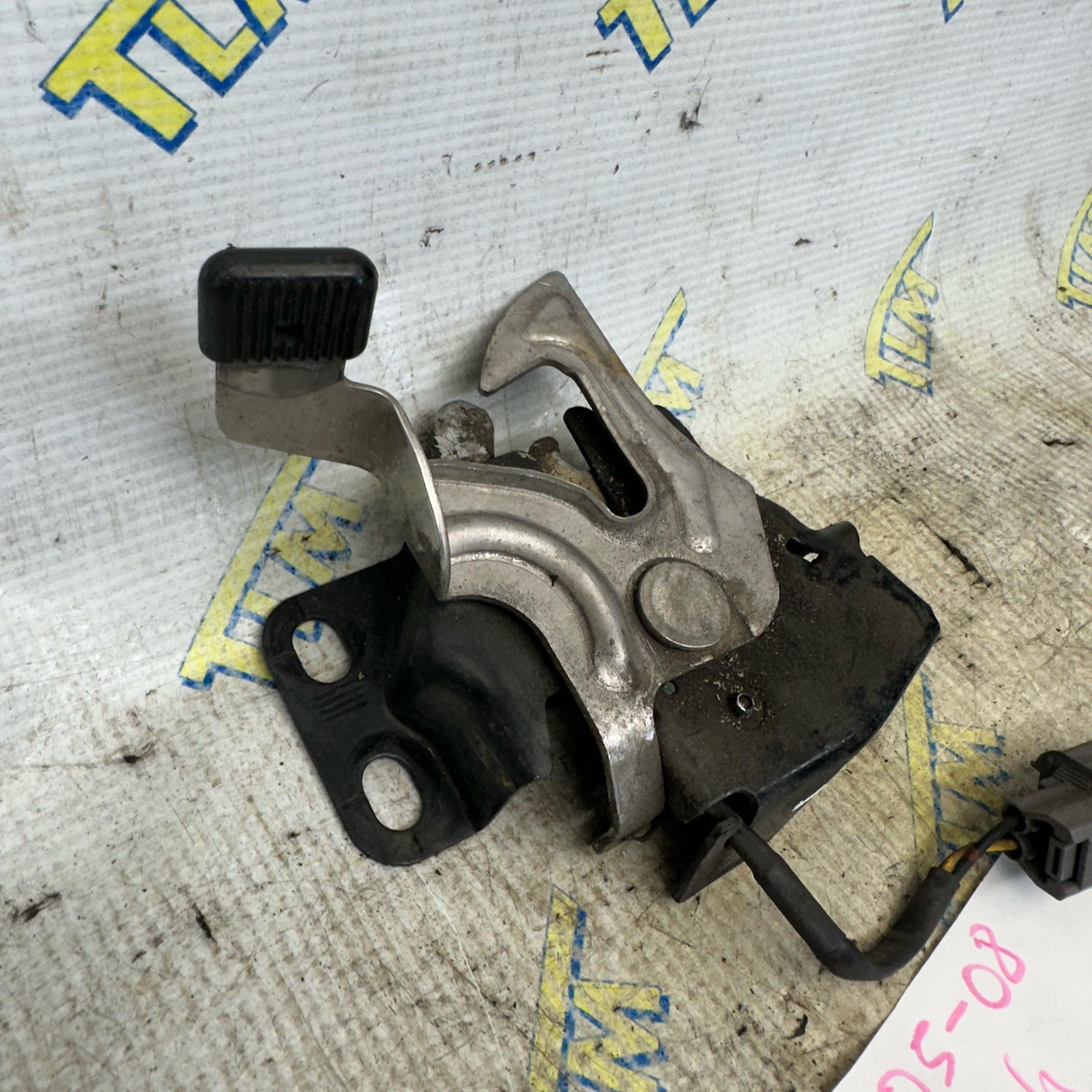 05-08 Acura RL Hood Latch Lock Actuator 2005 2006 2007 2008 05 06 07 OEM
