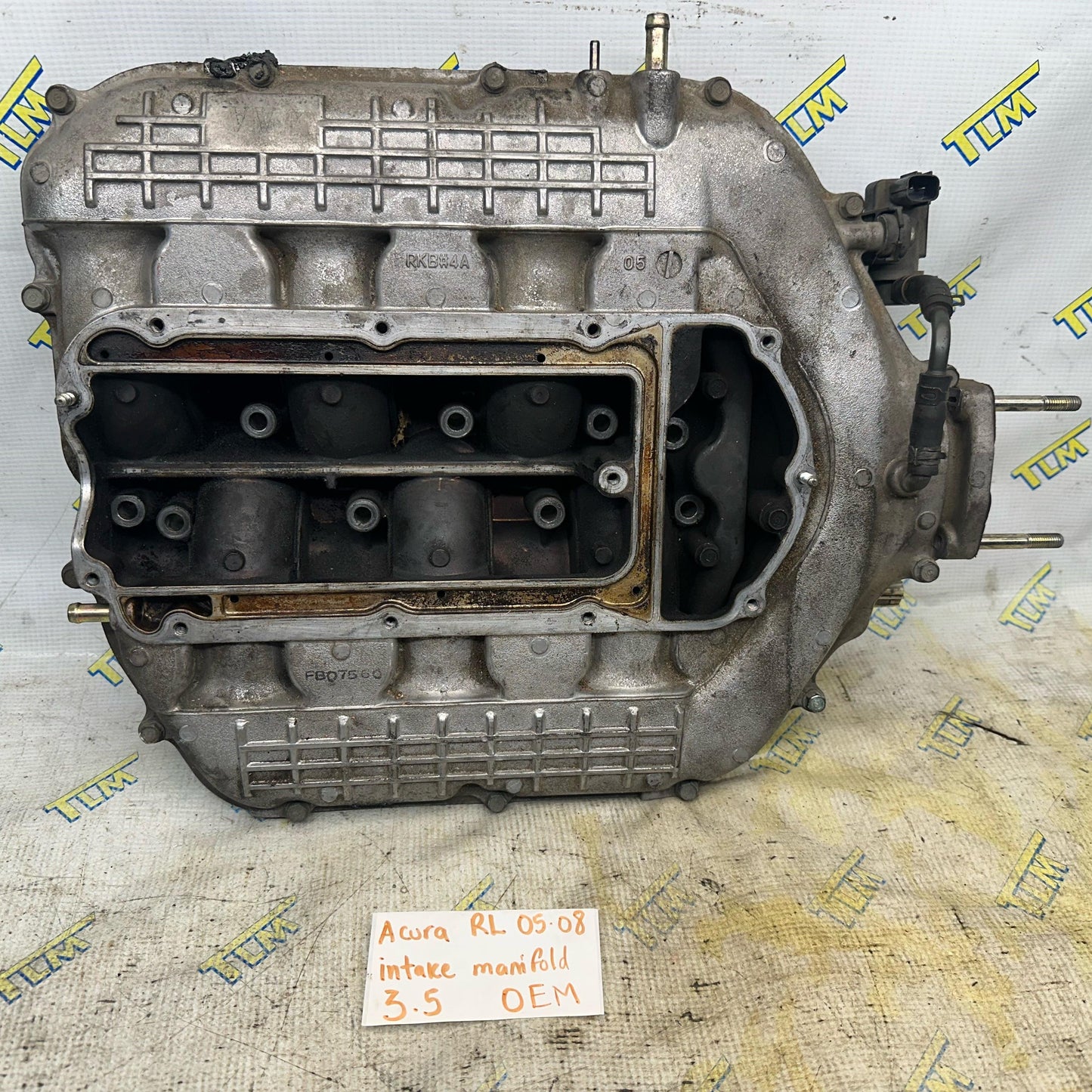 05-08 Acura RL Intake Manifold 3.5 Engine Cover Top Plate 2005 06 07 2008 OEM