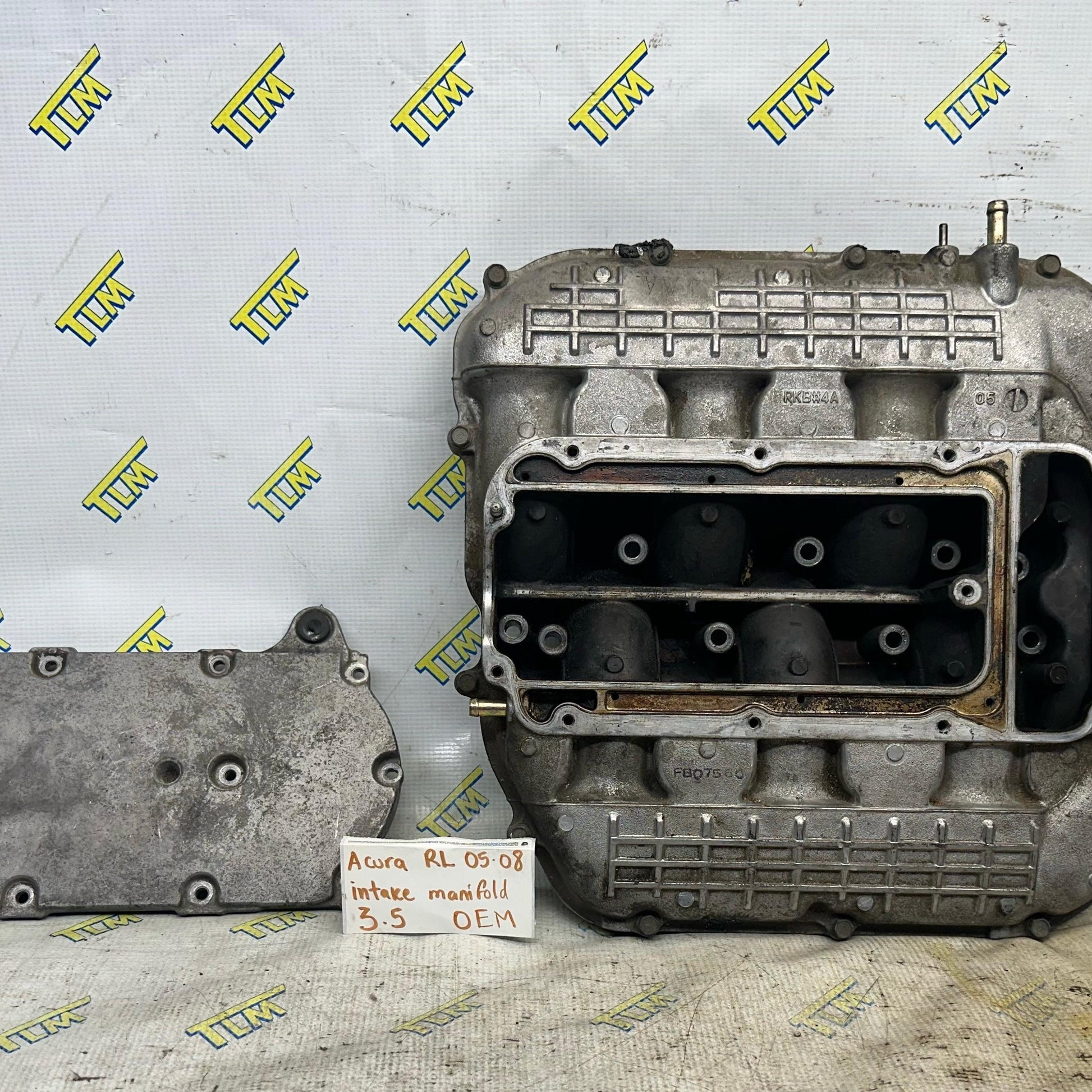 05-08 Acura RL Intake Manifold 3.5 Engine Cover Top Plate 2005 06 07 2008 OEM
