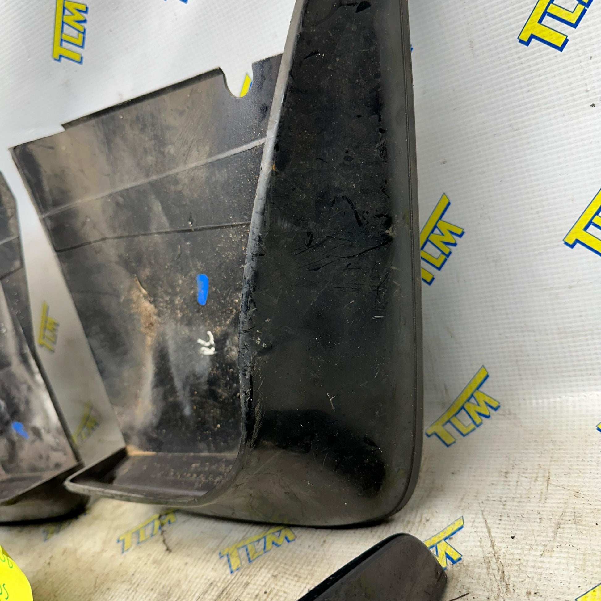 05-08 Acura RL Mud Flaps FRONT & REAR Set Driver / Passenger 05 06 07 08 OEM