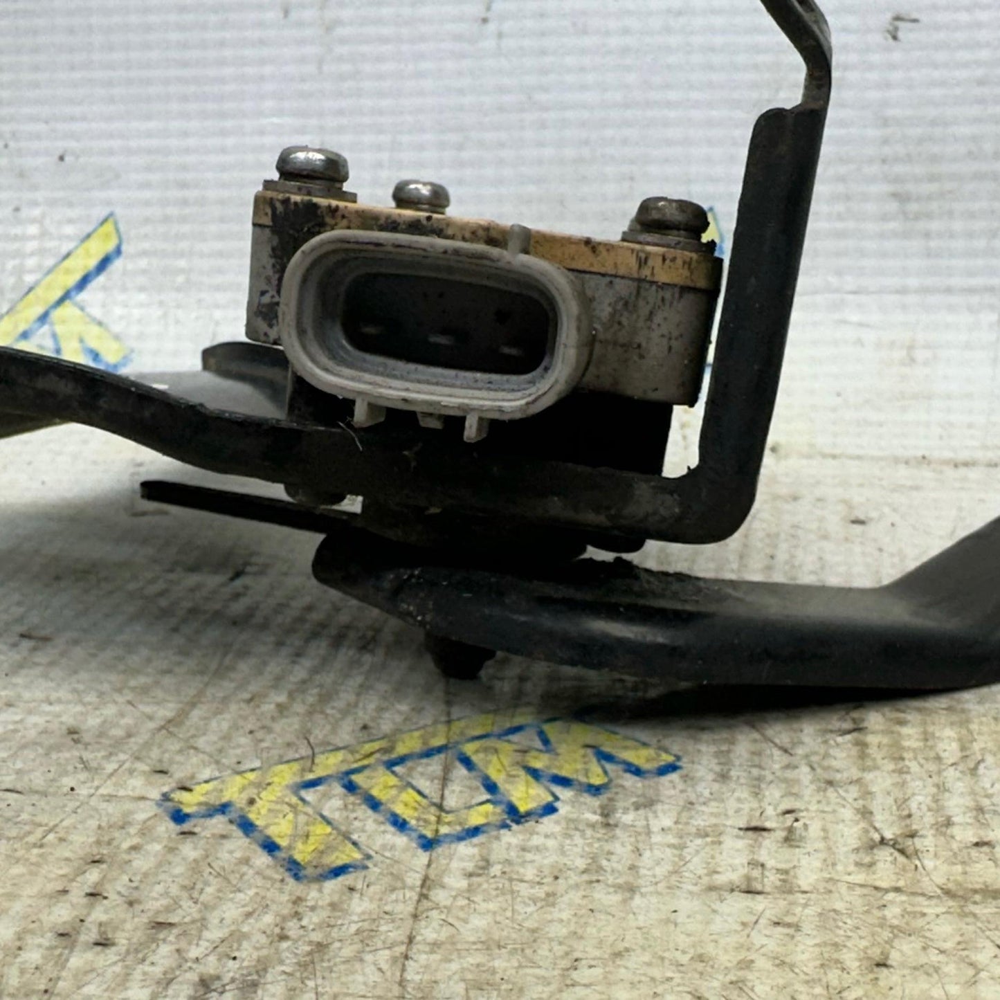 05-12 Acura RL Rear Sensor Headlight Level Adjuster Shock 06 07 08 09 10 11 OEM