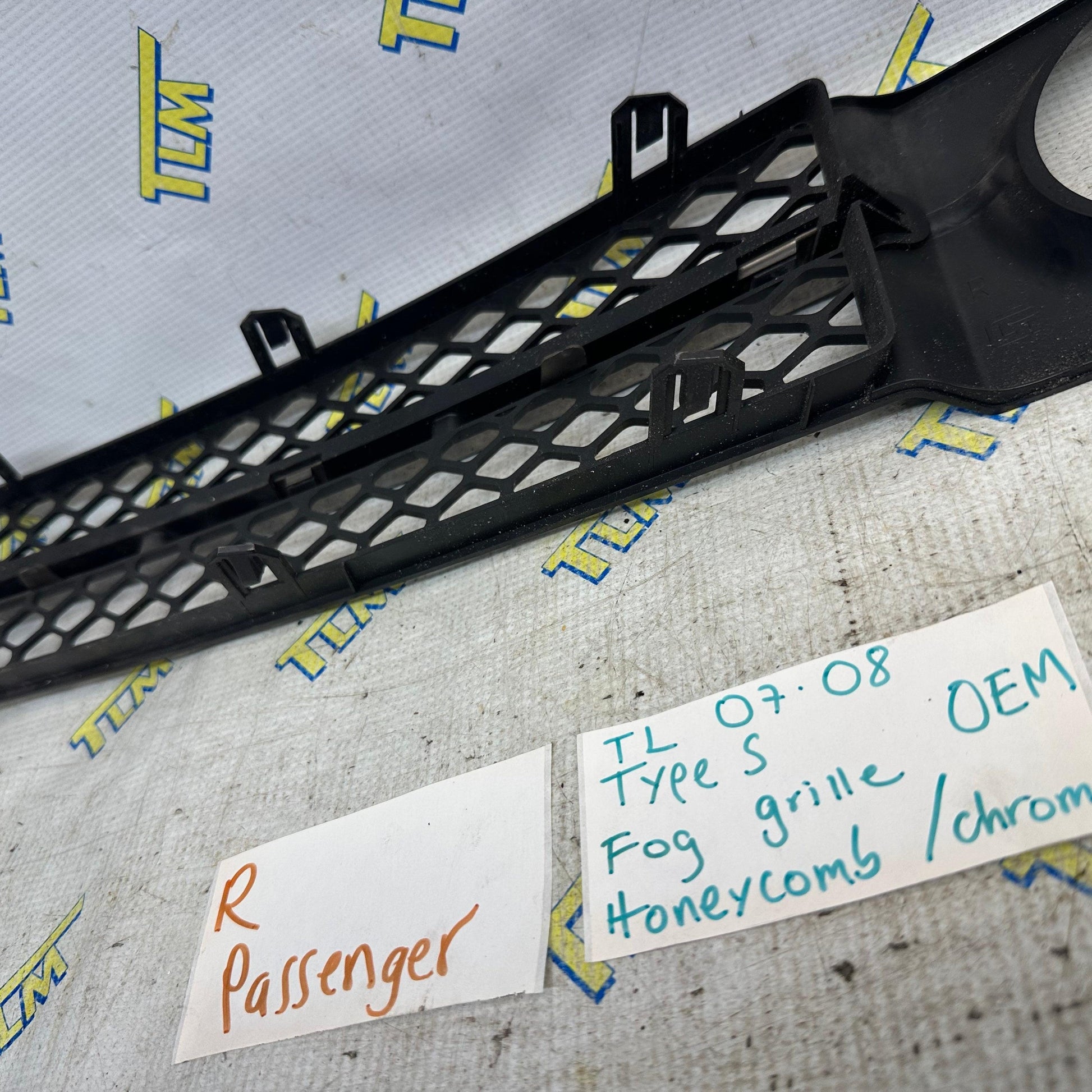 07 08 Acura TL *TYPE S* Front Fog Grille Trim Cover Bezel RIGHT PASSENGER OEM