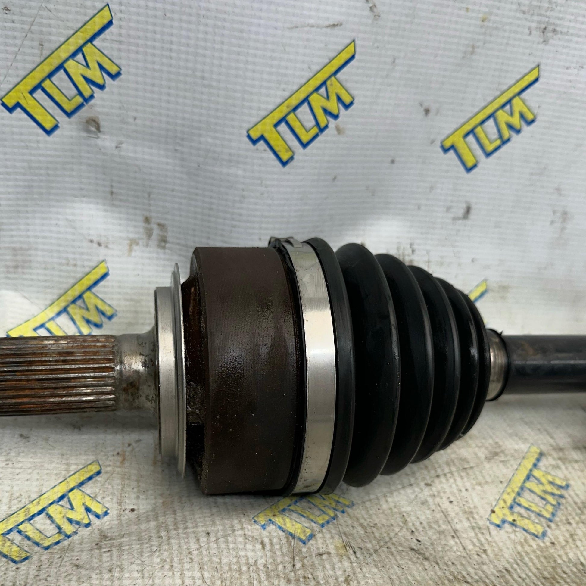 07 08 Acura TL TYPE S automatic Front Axle DRIVER LEFT 3.5 Shaft 2007 2008 OEM