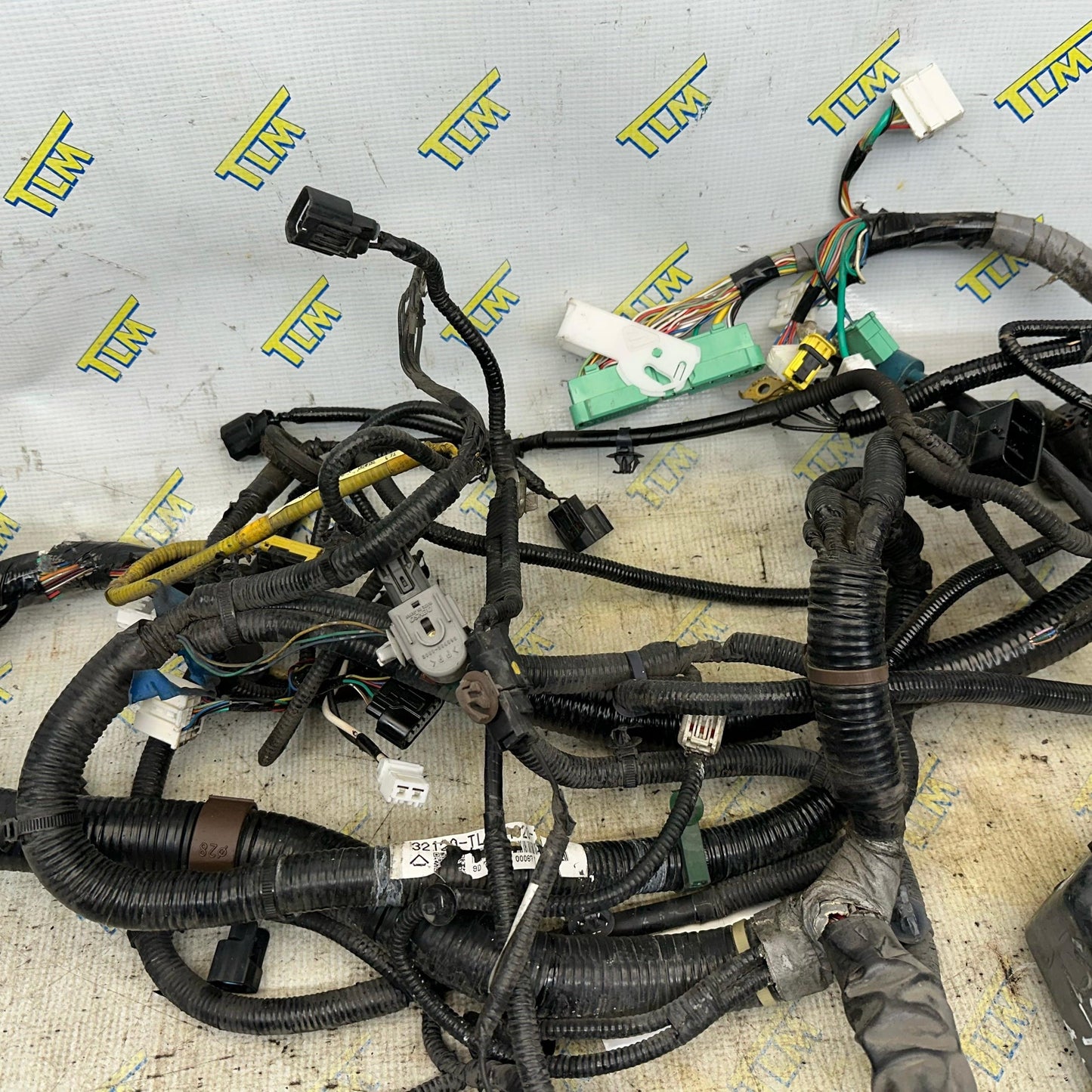 09-11 Acura TSX Fuse Box Engine Bay 32120-TL2 Wire Harness AUTOMATIC 2010 OEM