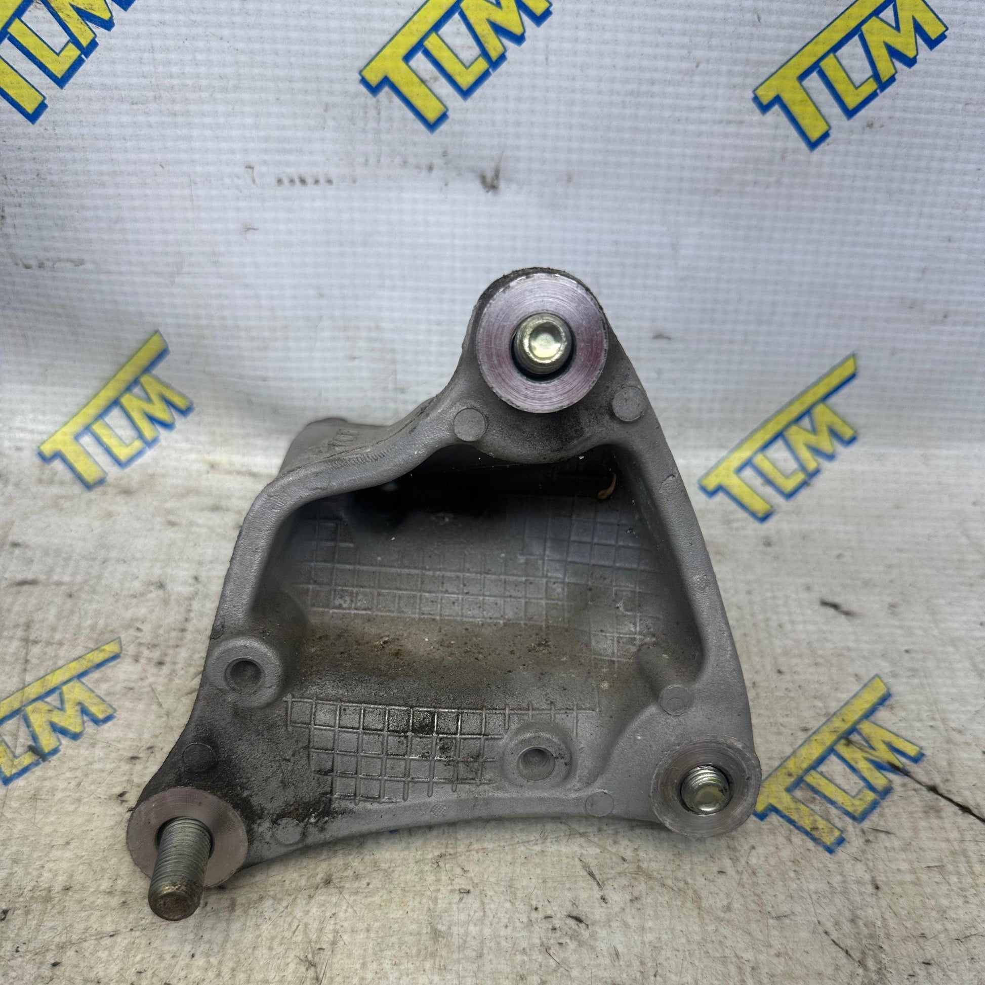 09-14 Acura TL Front Engine Motor Mount Bracket 3.7 Automatic 2010 2011 2012 2013 2014 OEM