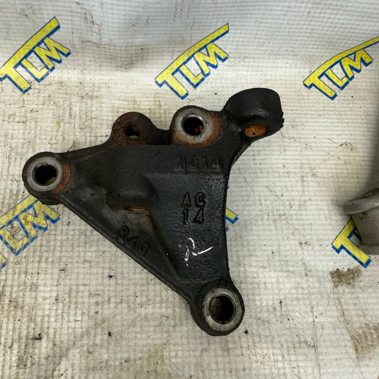 09-14 Acura TSX Engine *2.4* Bracket Passenger Right Motor Mount 10 11 12 13 OEM