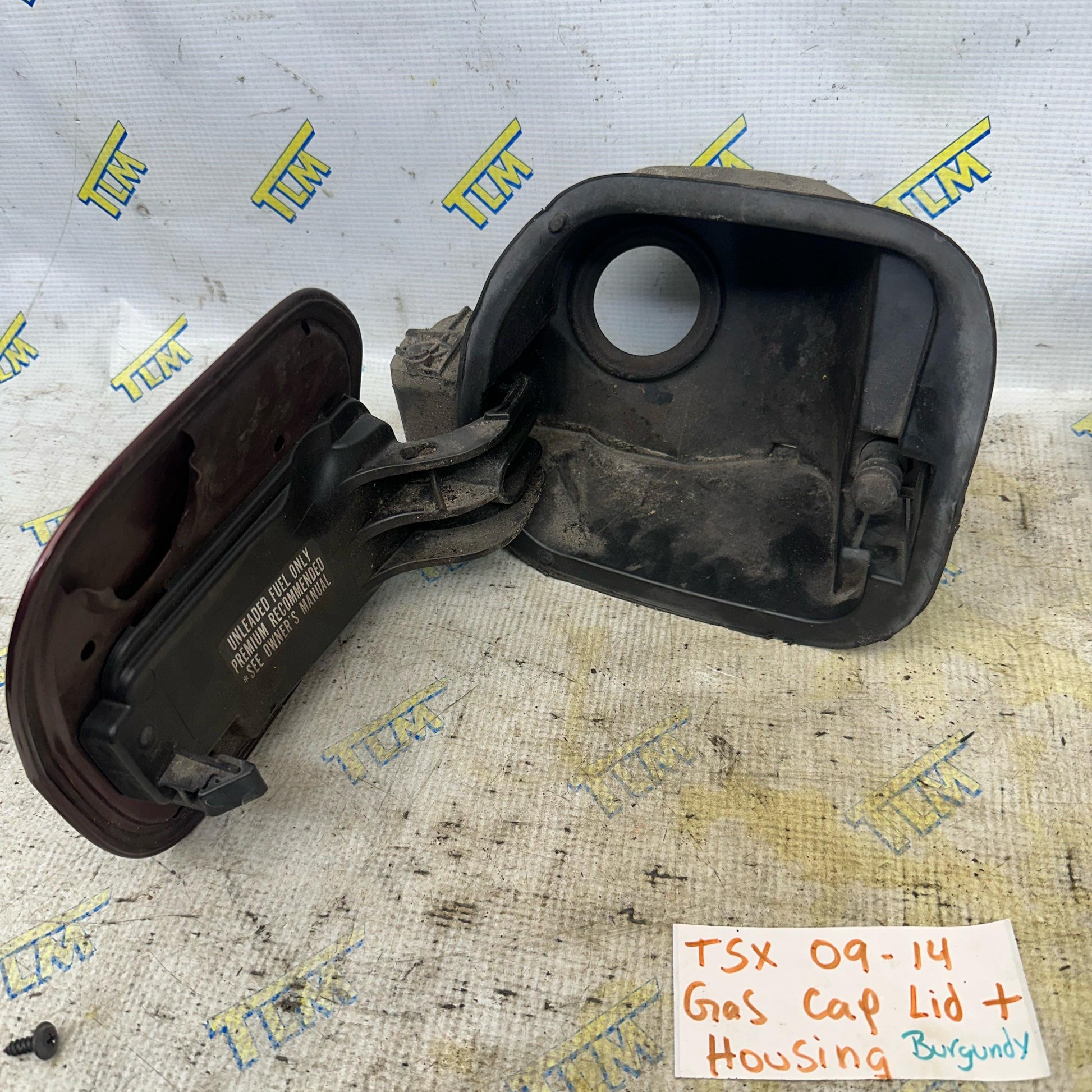 09-14 Acura TSX Fuel Gas Cap Cover Lid with Housing 2010 2011 2012 2013 Burgundy OEM