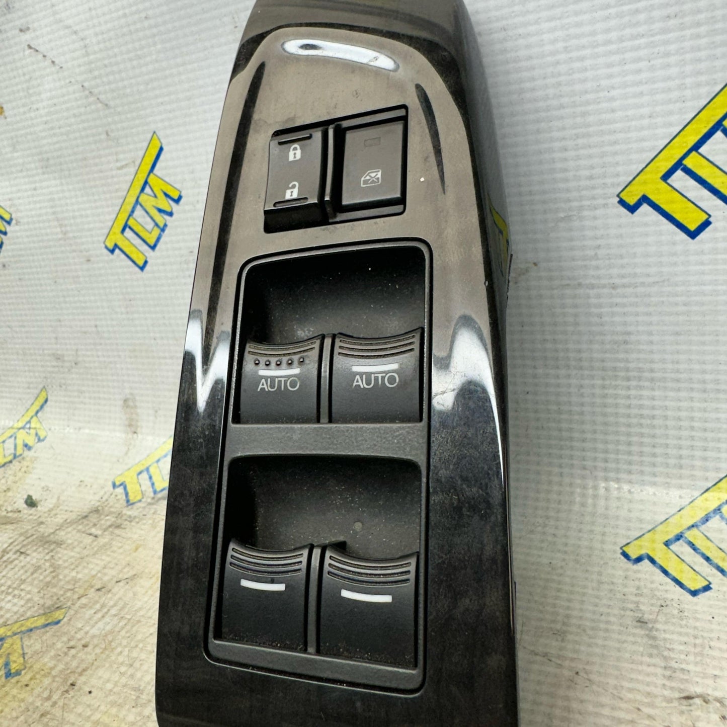 09-14 Acura TSX *SPECIAL EDITION* FRONT DRIVER LEFT Trim Window Button 10 11 12 13 OEM