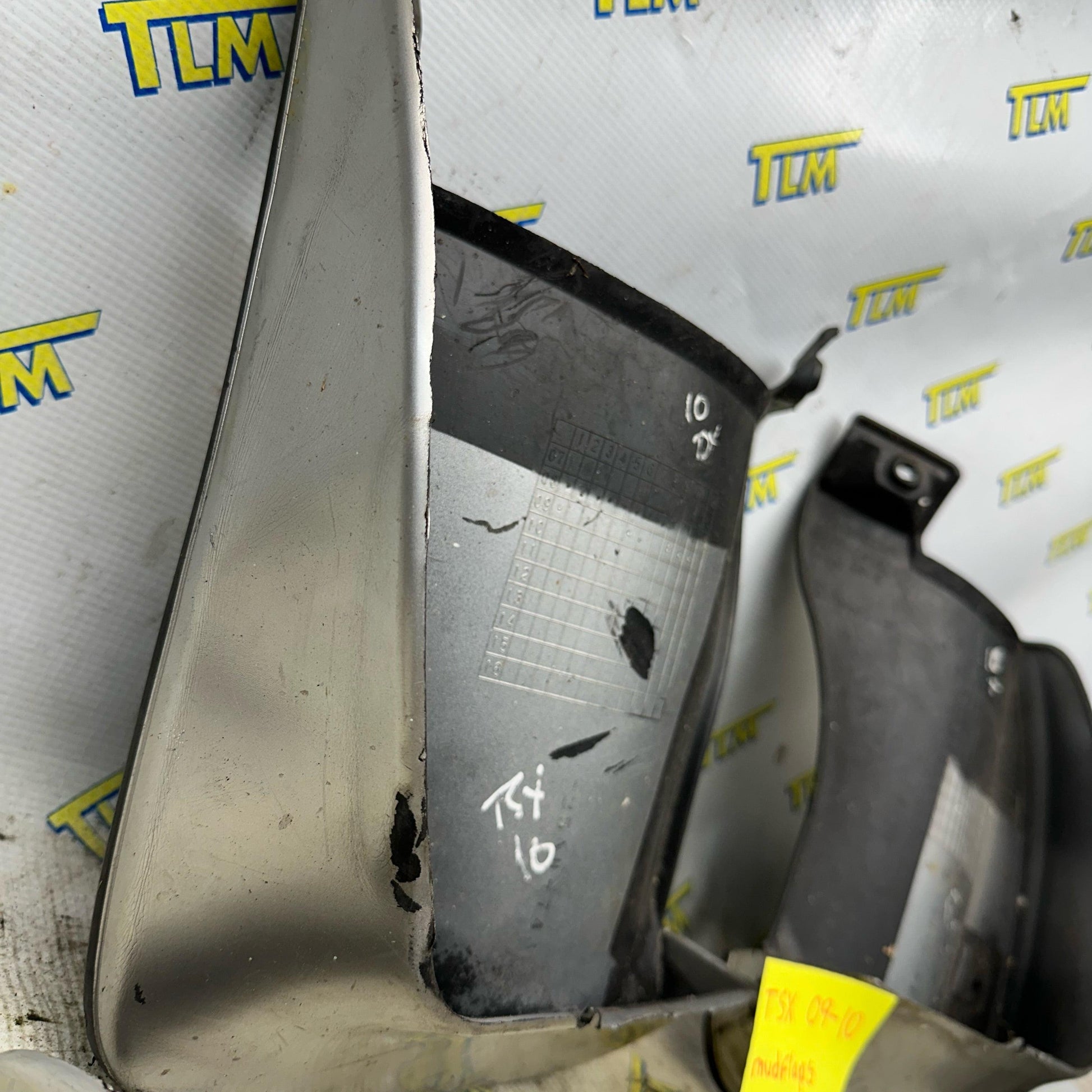 09 2010 Acura TSX Mud Flaps FRONT & REAR Set Driver / Passenger 2009 10 OEM