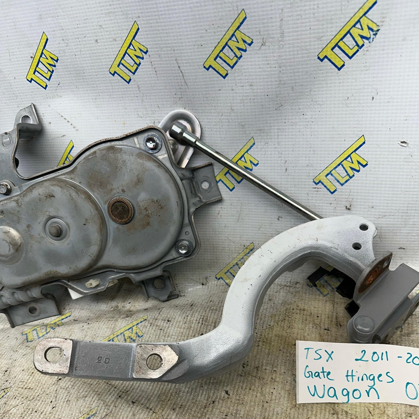 11-14 Acura TSX Tailgate Hinges WAGON Pair Left & Right with motor 2011 2012 2013 2014 OEM