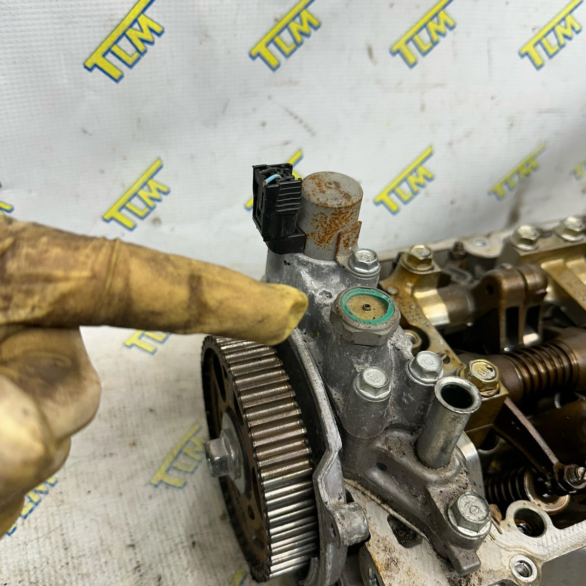 2017 Acura TLX FRONT Cylinder Head 3.5 Engine 116k Miles Good Cam *1 broken solenoid* OEM