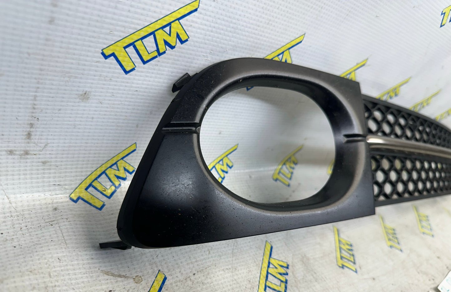 07 08 Acura TL *TYPE S* Front Fog Grille Trim Cover Bezel RIGHT PASSENGER OEM