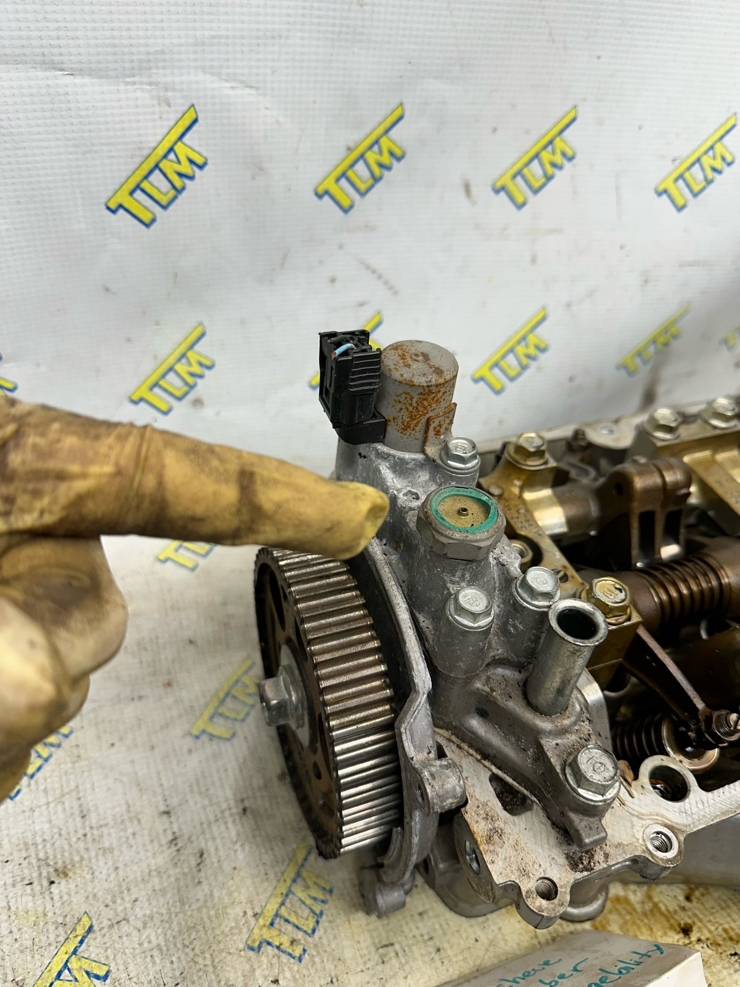 2017 Acura TLX FRONT Cylinder Head 3.5 Engine 116k Miles Good Cam *1 broken solenoid* OEM