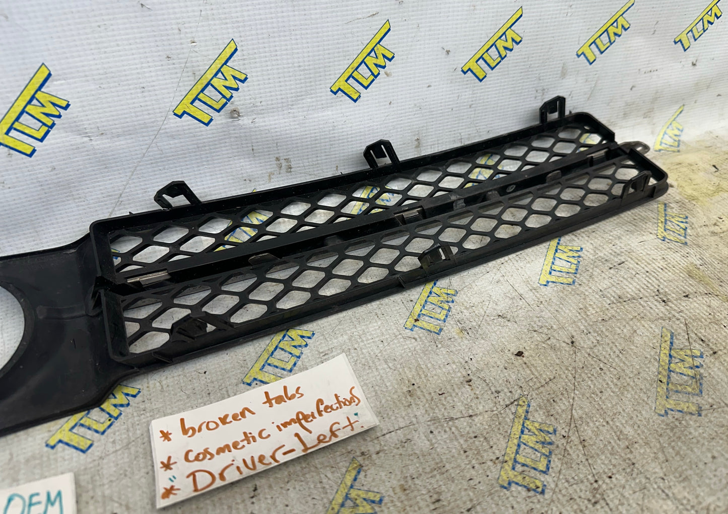 07 08 Acura TL *TYPE S* Front Fog Grille Trim *broken tabs* Cover LEFT DRIVER OEM