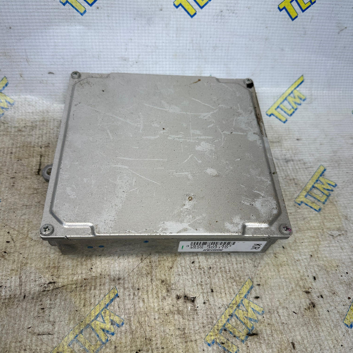 Acura RL ECU 37820-RJA-A93 Engine Brain Computer Control Module 5 Plug OEM