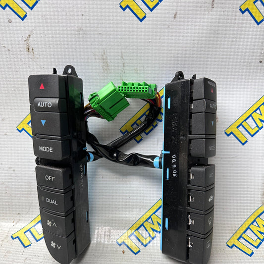 Acura TL Climate Control Temperature Center Console Buttons 2007 2008 OEM