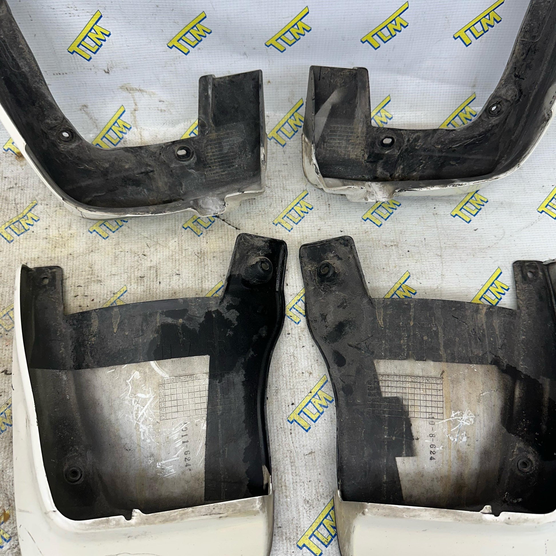 Acura TSX Mud Flap Set *wagon* White *damages* 2011 2012 2013 2014 OEM