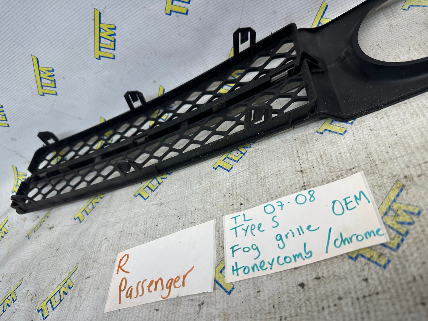 07 08 Acura TL *TYPE S* Front Fog Grille Trim Cover Bezel RIGHT PASSENGER OEM