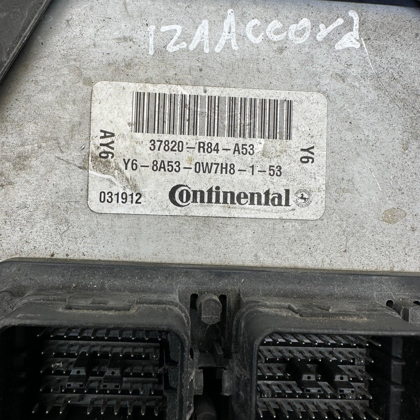 Honda Accord ECU ECM Computer Brain 37820-R84-A53 OEM