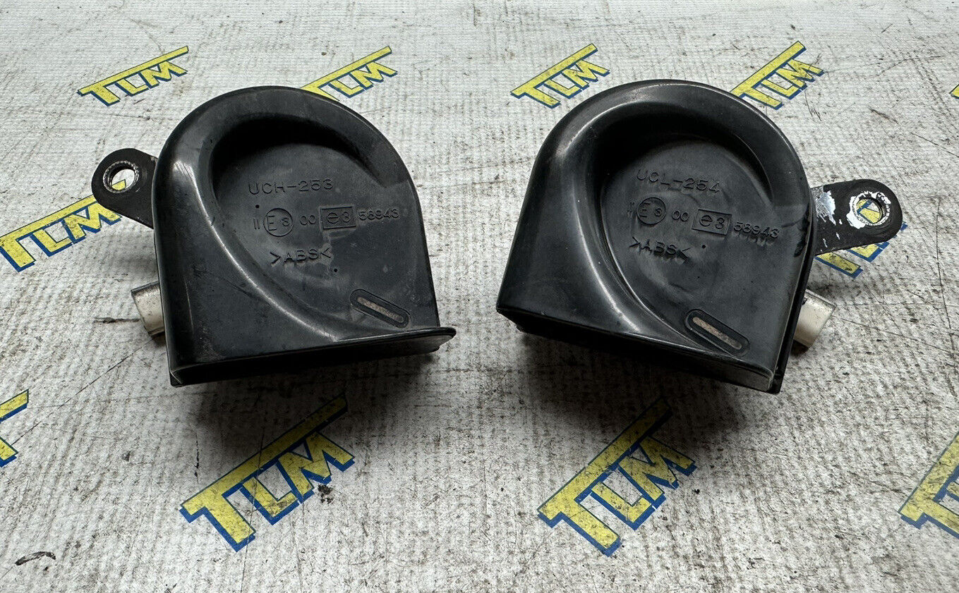 05-08 Acura RL Horn Honk High & Low Sound Pair Set 2005 2006 2007 2008 OEM