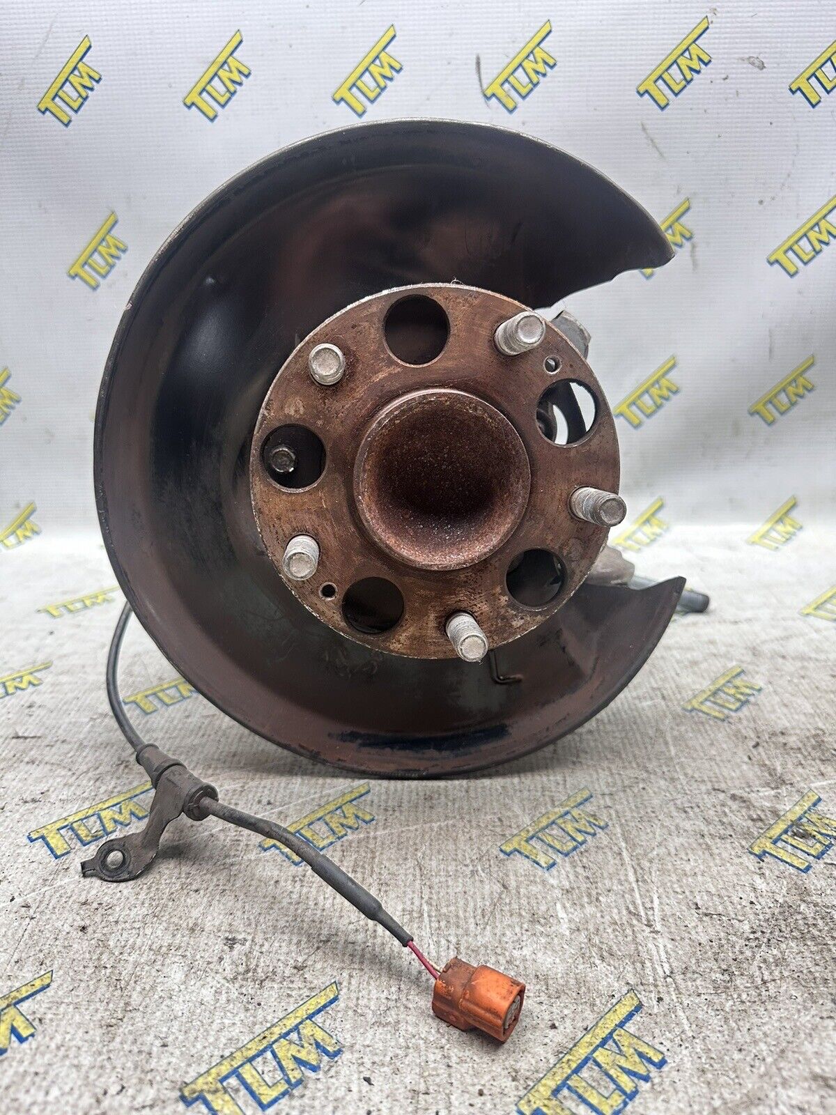 04-08 Acura TSX REAR DRIVER *with HUB* Knuckle Spindle LEFT 04 05 06 07 08 OEM