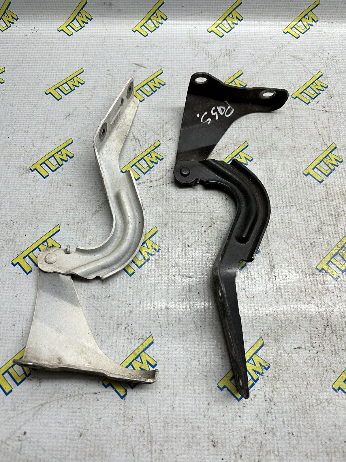 04-08 Acura TSX Hood Hinges Pair Left & Right 2004 2005 2006 2007 2008 05 06 OEM